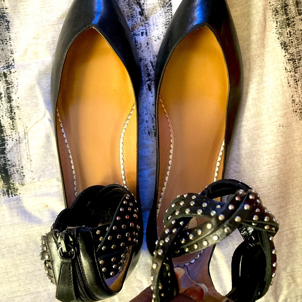 BLK LEATHER ANKLE FLATS